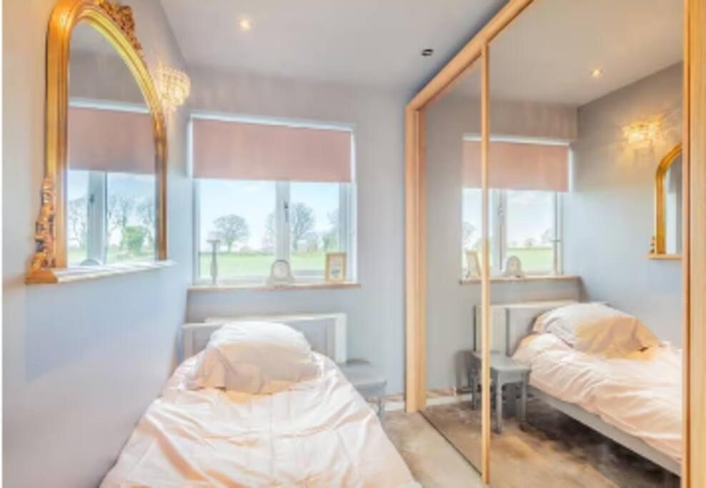 Covehithe House-Coastal Luxury- Sleeps 12-With Huge Swimspa! Wrentham 外观 照片