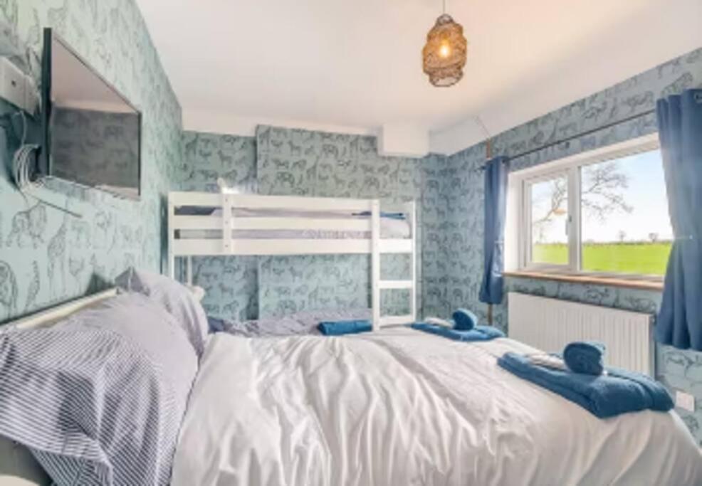 Covehithe House-Coastal Luxury- Sleeps 12-With Huge Swimspa! Wrentham 外观 照片