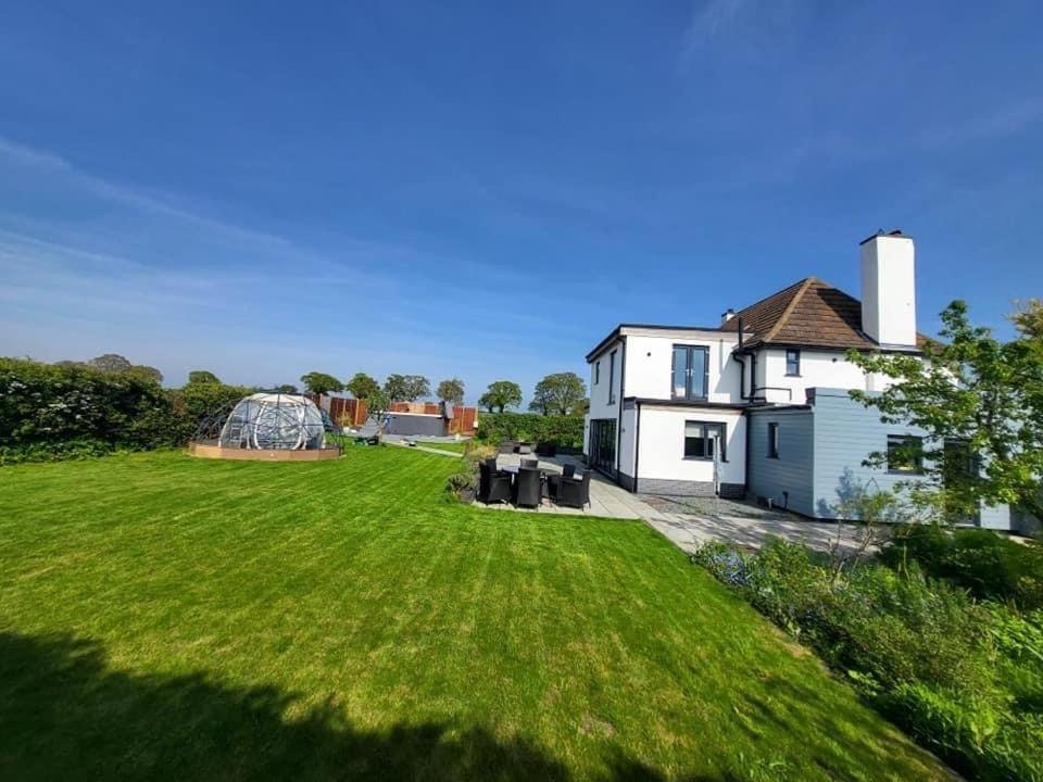 Covehithe House-Coastal Luxury- Sleeps 12-With Huge Swimspa! Wrentham 外观 照片